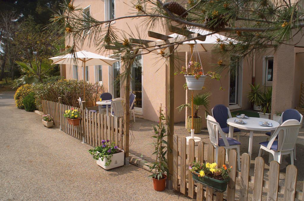 Stars Antibes Hotel Biot Exterior foto